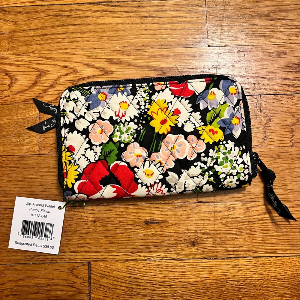 VERA BRADLEY ZIP AROUND WALLET-POPPY FIELDS    New with tags!